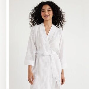 Joyspun Vivid White Waffle Knit Kimono Tie Close Robe
